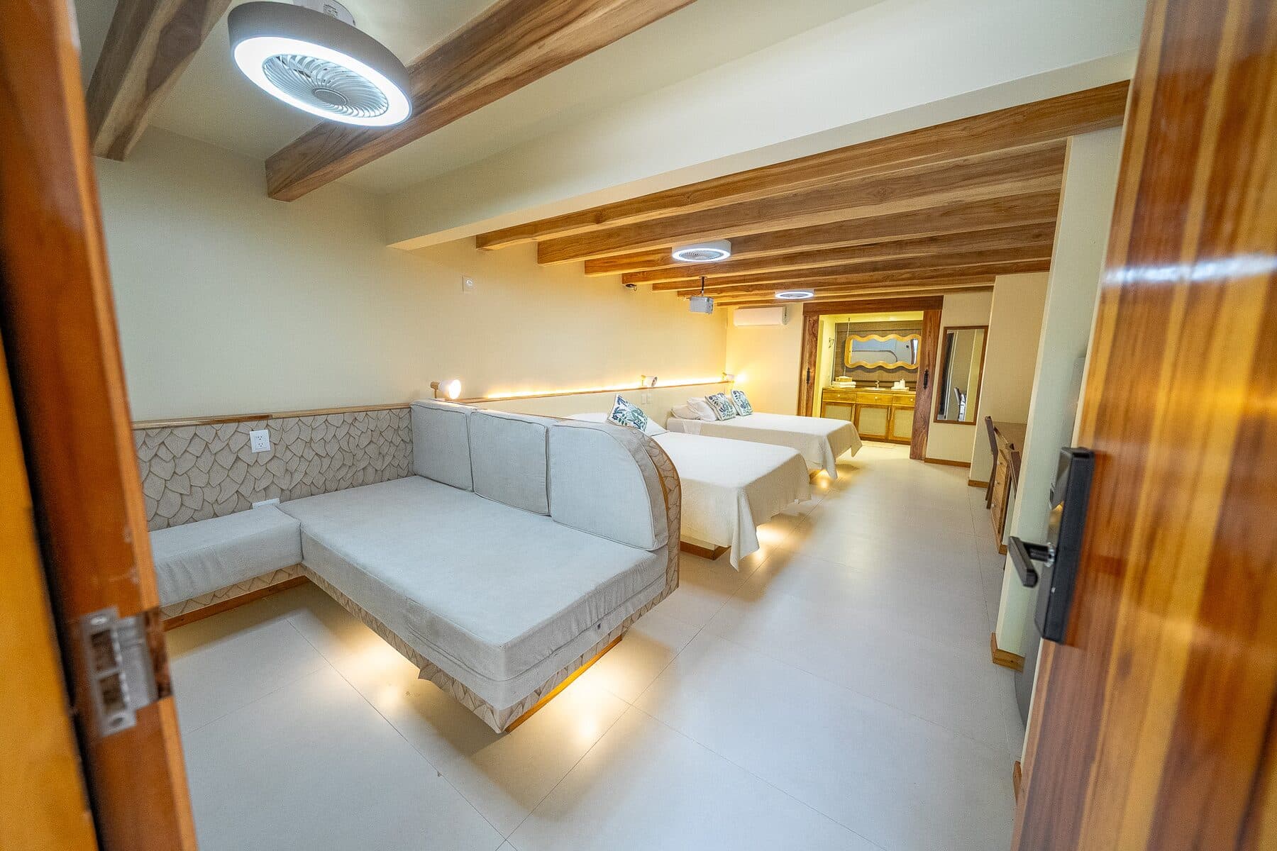 #22 Poolside Family Apartment with Kitchen 5